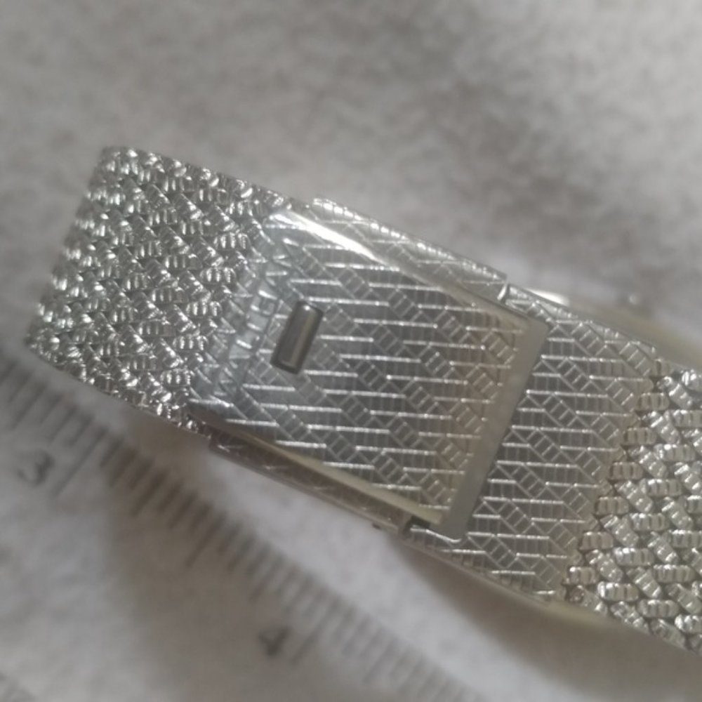 Vintage Waltham silver quartz watch time piece - Picture 5 of 9